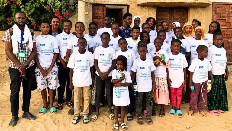 Photo de famille club d'enfants
