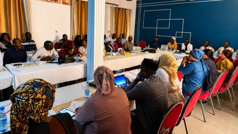 Réunion entre plusieurs personne à Pikine-Guédiawaye Sénégal